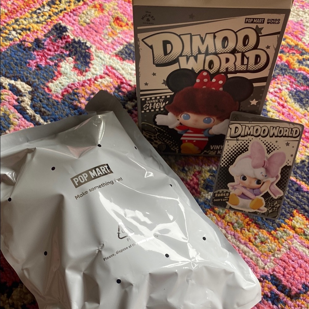 Daisy Dimoo World Popmart NWT